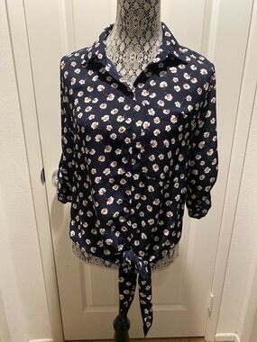Vixbe Navy Floral Tie-Front Button-Down Shirt